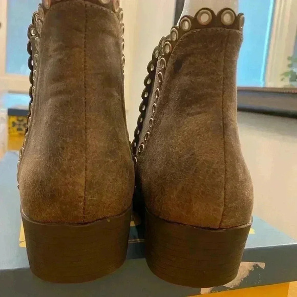 Womens Ankle booties brown vegan low heel 8.5 M NEW Sbicca - Picture 3 of 11
